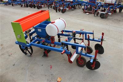 2MB-1/2型花生播種覆膜機 2MB-1/2型花生播種覆膜機